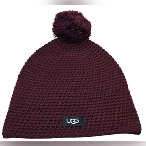 UGG Chuncky Women's Waffle Knit Pom Pom Slouchy Maroon Beanie, New